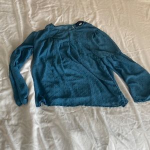 Blue Rain (Francesca's) Green Blouse with textured pattern. Size Medium